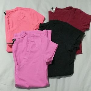 Fitted V-necks